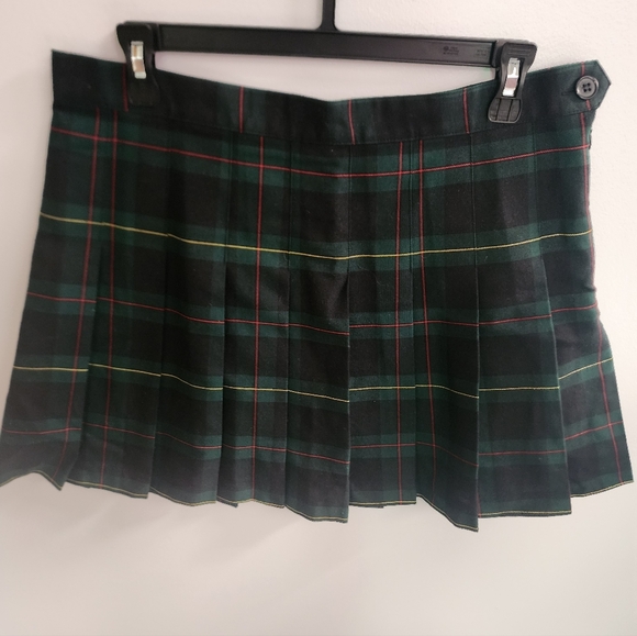American Apparel Dresses & Skirts - American Apparel Plaid Pleated Mini Skirt